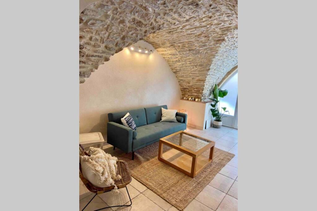 Superbe Appartement En Pierre Fraichement Renove Bernis Экстерьер фото